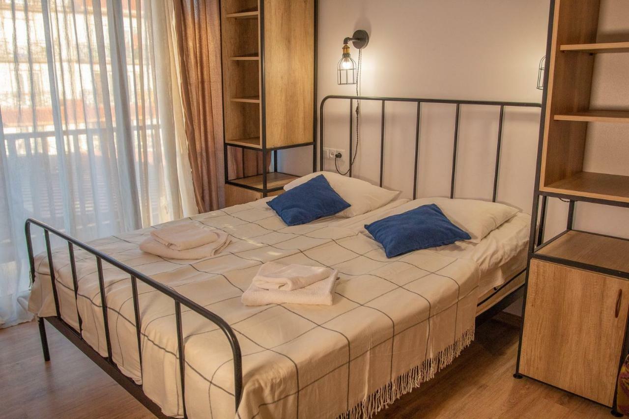 Mgzavrebi Apartment In Bakuriani Ngoại thất bức ảnh
